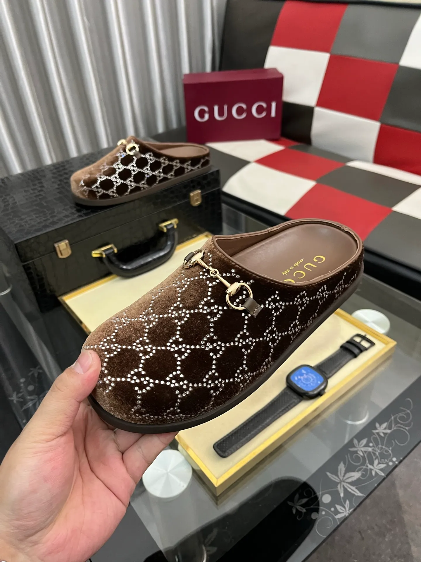 Ex-factory price: 460⌚️⌚️[Gucci] 2025 new season half-slip men's shoes, made of Italian imported first-layer frosted cowhide➕sheepskin lining, original hardware buckle, original combination of wear-resistant outsole, real shot 🎬 very comfortable on the feet, 4️⃣ colors available in sizes 38-44